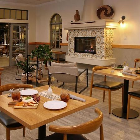 Azure Palm Hot Springs Hotel Desert Hot Springs Exterior photo