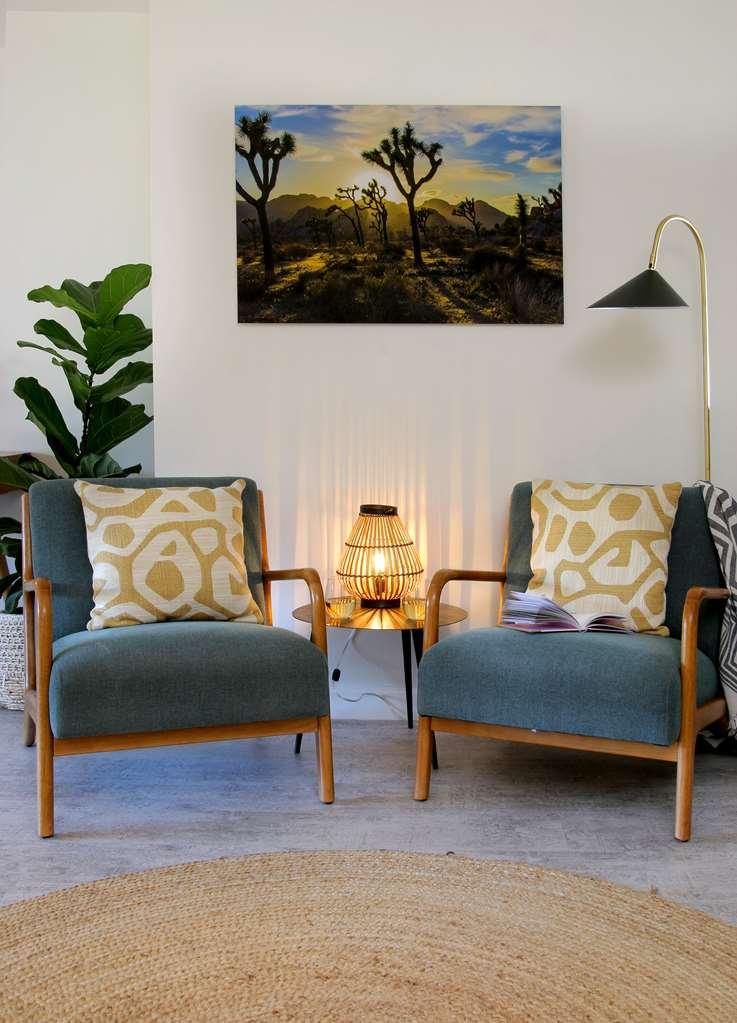 Azure Palm Hot Springs Hotel Desert Hot Springs Room photo
