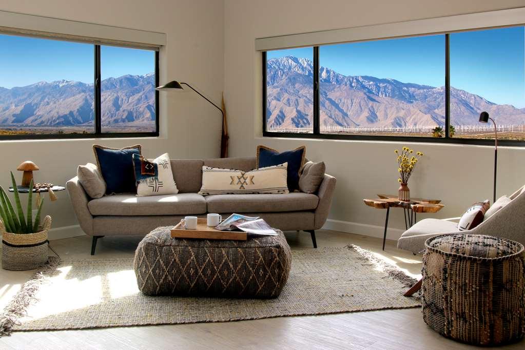 Azure Palm Hot Springs Hotel Desert Hot Springs Room photo